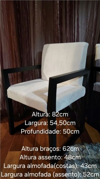 4 Cadeiras Modernas Estofadas em Excelente Estado