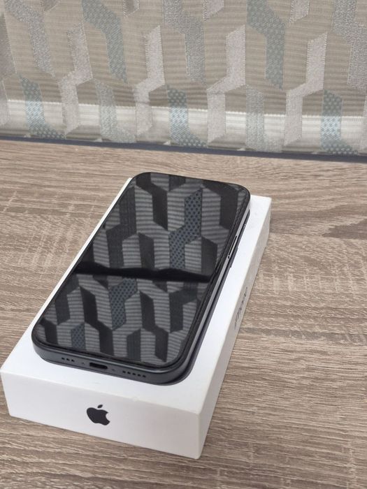 Айфон 15 базовий | iPhone 15