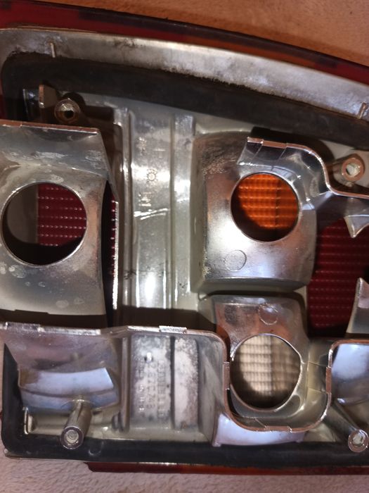 Фонарь задній правий для Opel vectra  12.870748