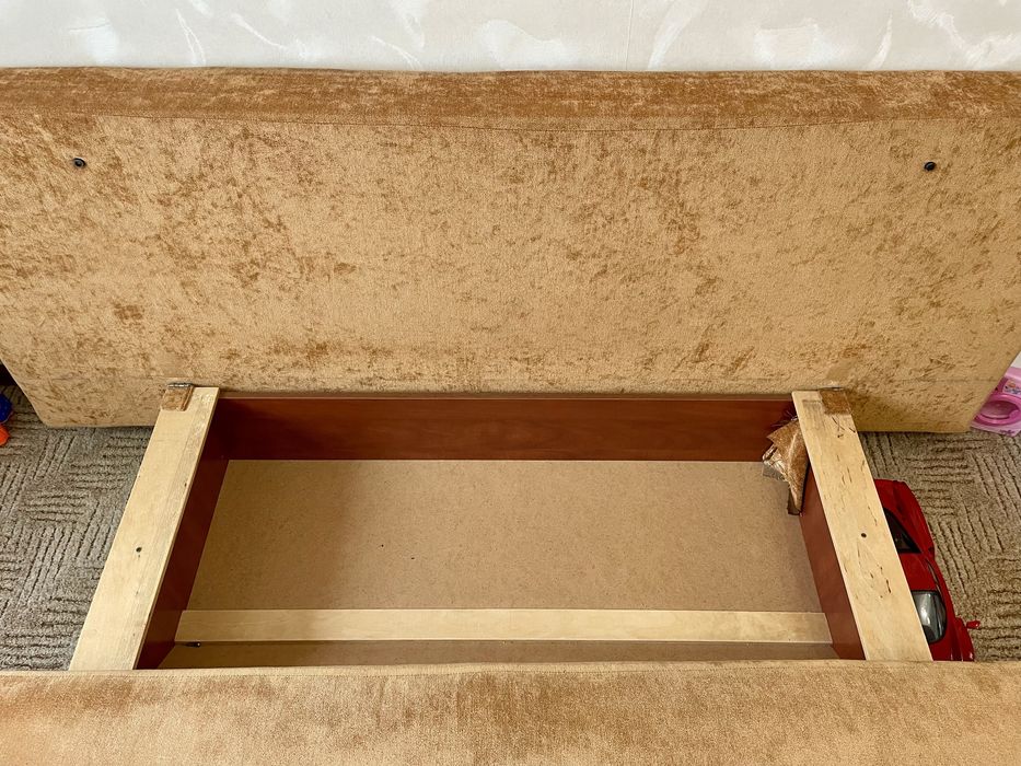 Розкладний диван-ліжко