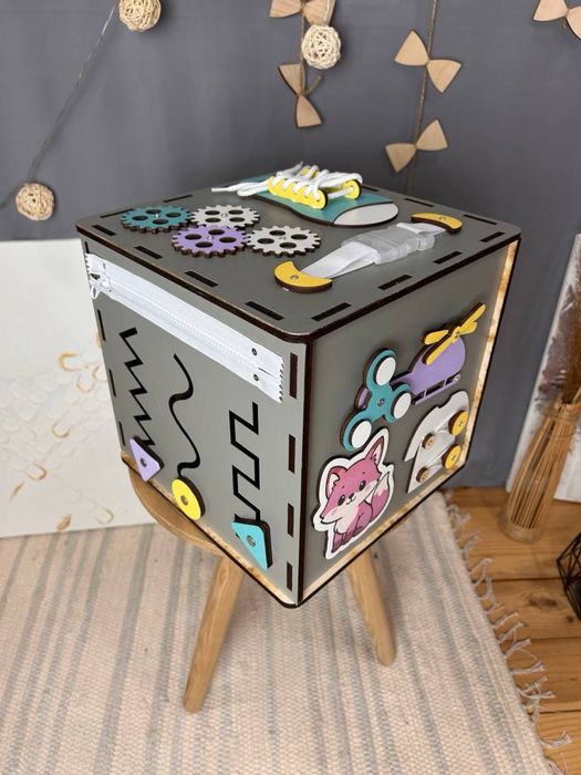 Бізікуб 25х25 см, подарунок на 1-3 роки, розвиваюча іграшка