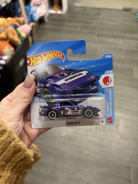 Nowy Zestaw 3 autek Hot Wheels Audi, Ferrari, Mazda