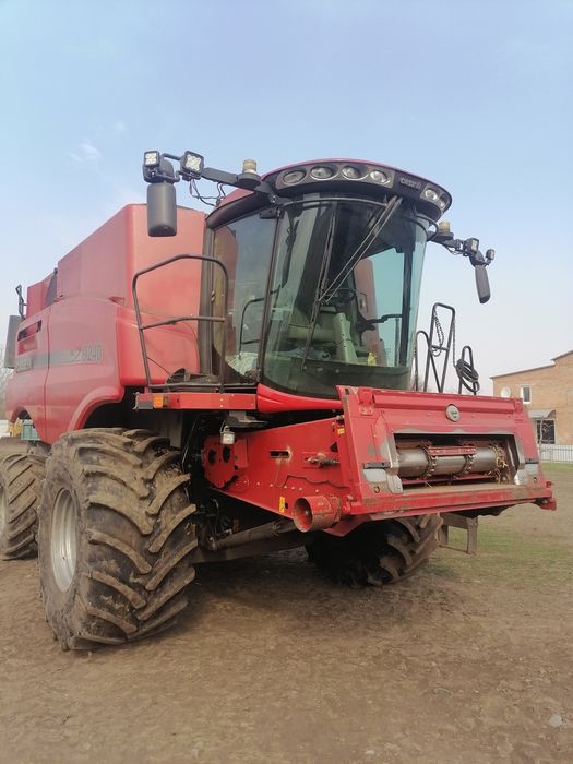 Комбайн Кейс 9240