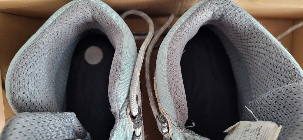 Buty damskie Quechua rozm. 38, super stan, skóra, membrana NOVADRY