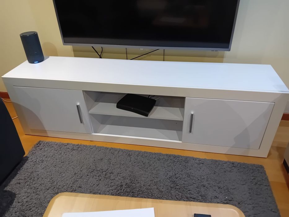 Estante TV branca