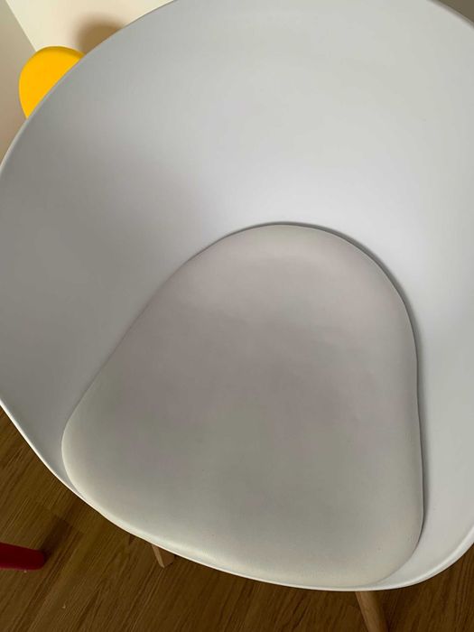 Secretária + Cadeira + Estante – excelente estado ikea LENNART