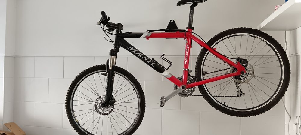 Bicicleta BTT roda 26 disco 3x8