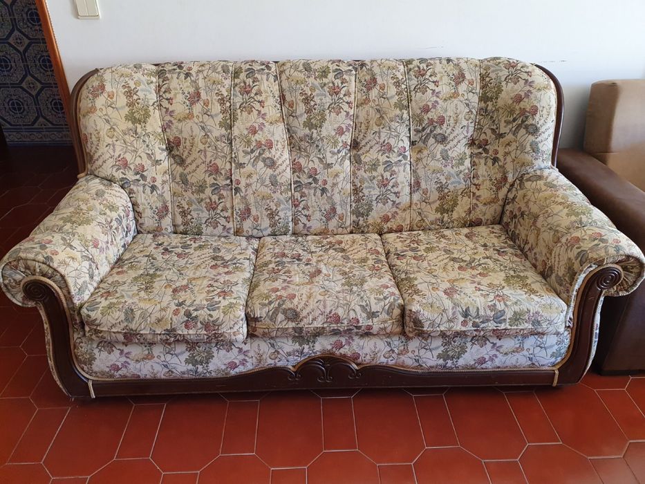 Vendo conjunto de 3 sofas estilo inglês - Para desocupar