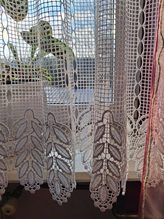 Firana biała gipiura taśma marszcząca 175 x 310 cała z gipiury salonu