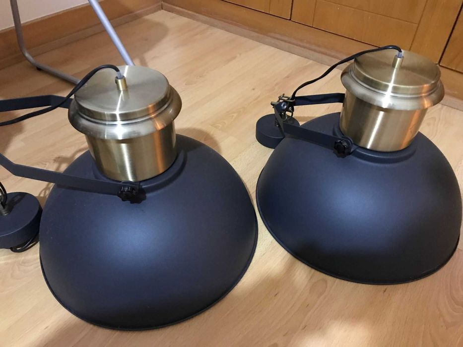Vendo 2 Candeeiros Pretos/ Dourados
