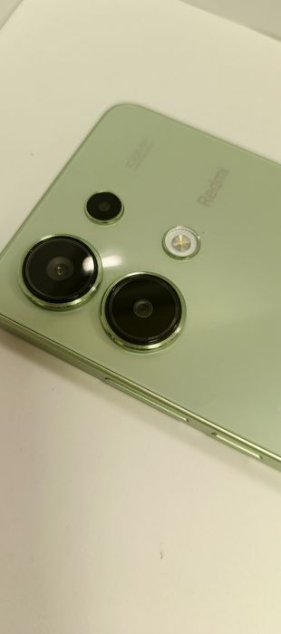 Смартфон  Redmi Note 13