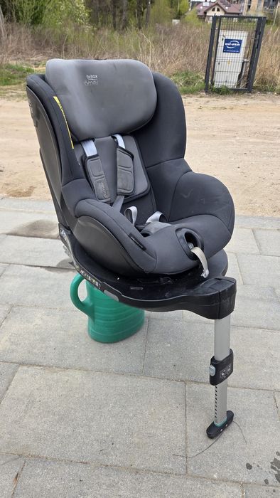 Fotelik samochodowy 360 ° britax romer dualfix pro M i-Size