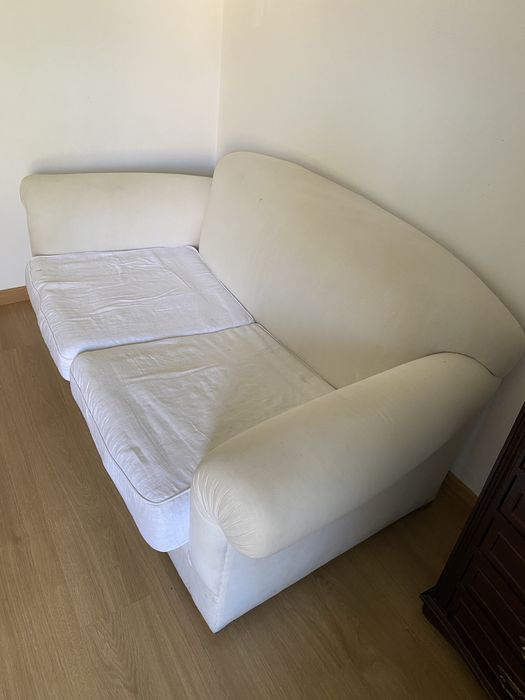 Sofá-cama 2 lugares – com estrutura de cama (sem colchão) - NEGOCIÁVEL