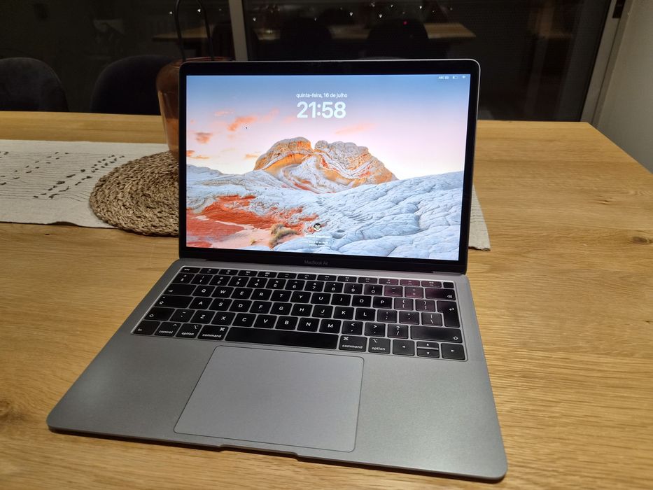 MacBook Air (2019) | 16GB Ram
