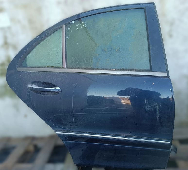 PORTA MERCEDES CLASSE C W203 - TRAS DIREITA