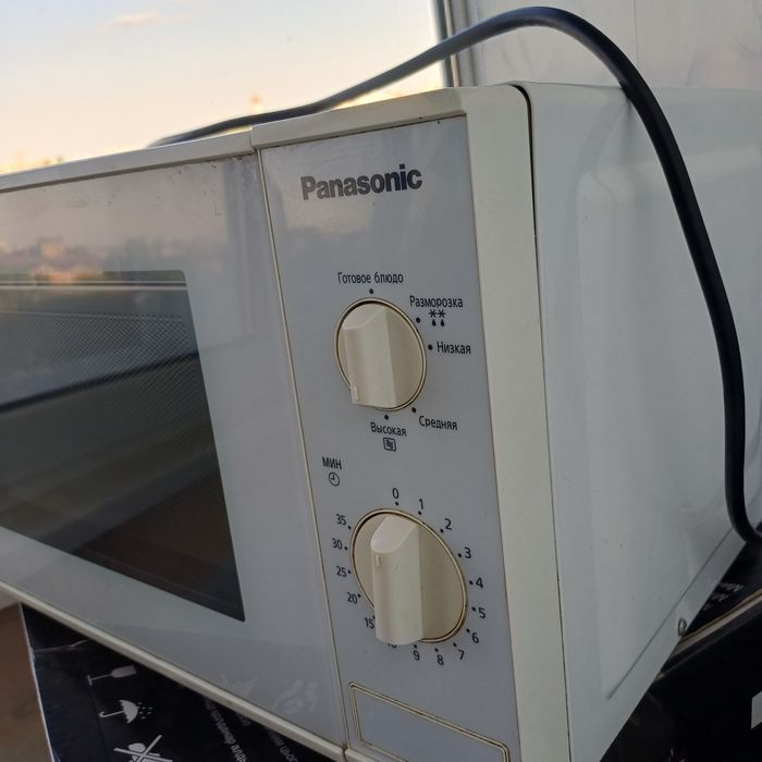Микрохвильова піч panasonic