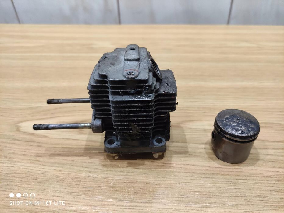 Kubota X760 Nożyce Cylinder Tłok Komplet