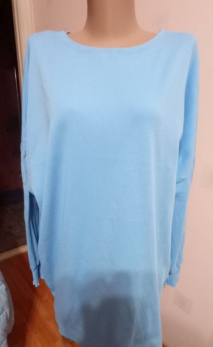 Продам жіночий реглан 60 розміру.