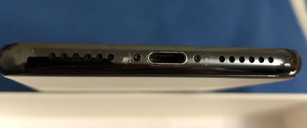 iPhone X без материнської плати