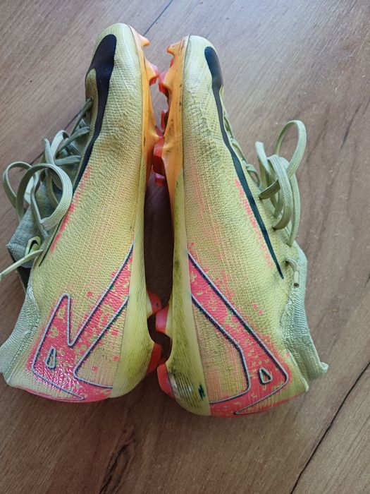 Buty sportowe korki Nike Merculiar