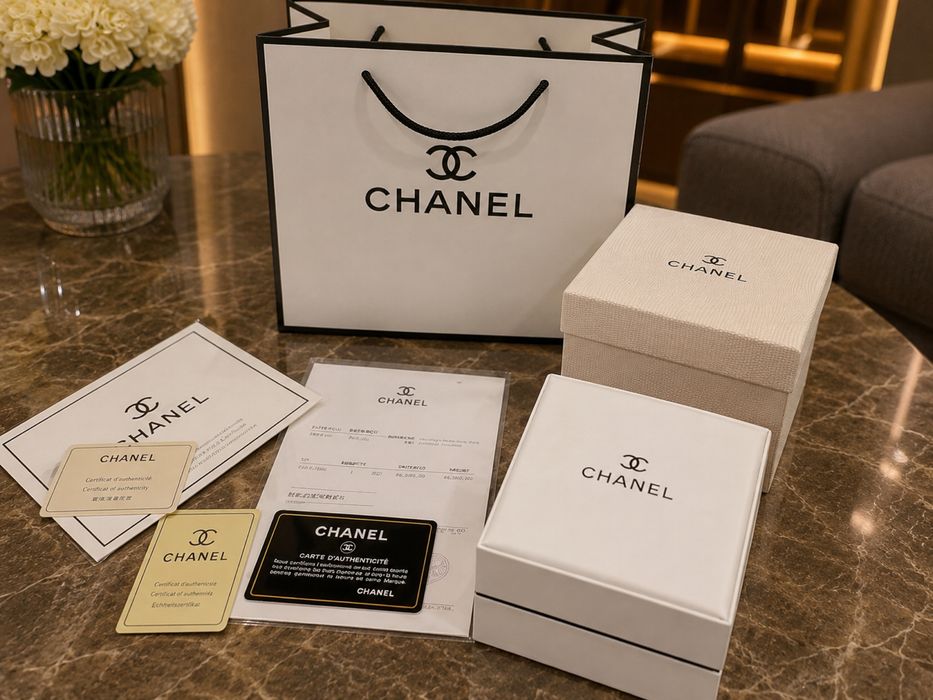 Жіночий годинник у стилі Chanel Première