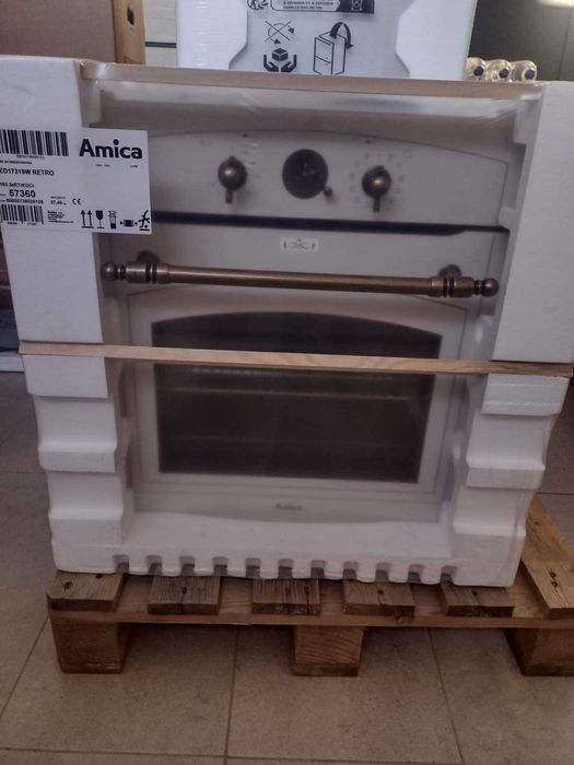 Piekarnik do zabudowy Amica ED17319W Retro w kolorze kości słoniowej