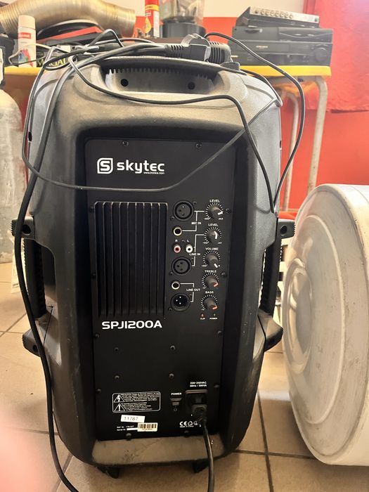 Vendo coluna skytec SPJIZOOA
