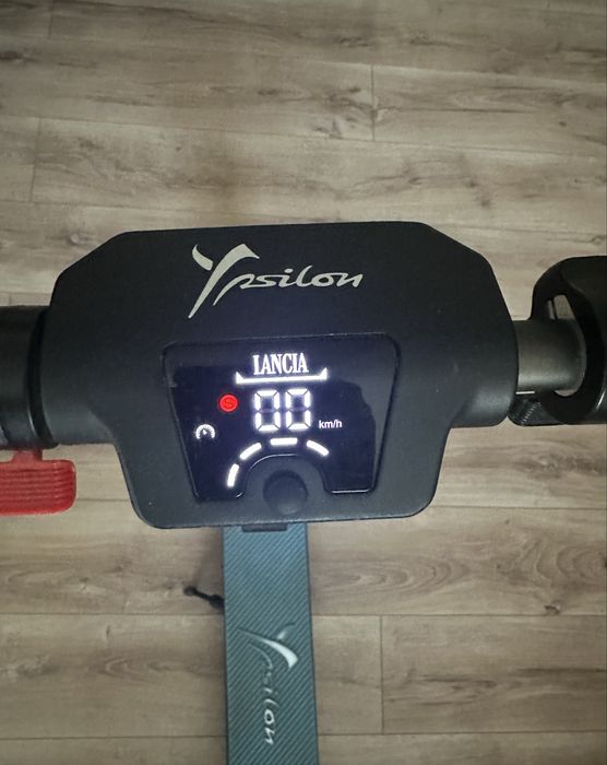 Hulajnoga elektryczna „Lancia”