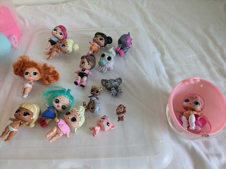 Conjunto de 9 bonecas LOL e pets