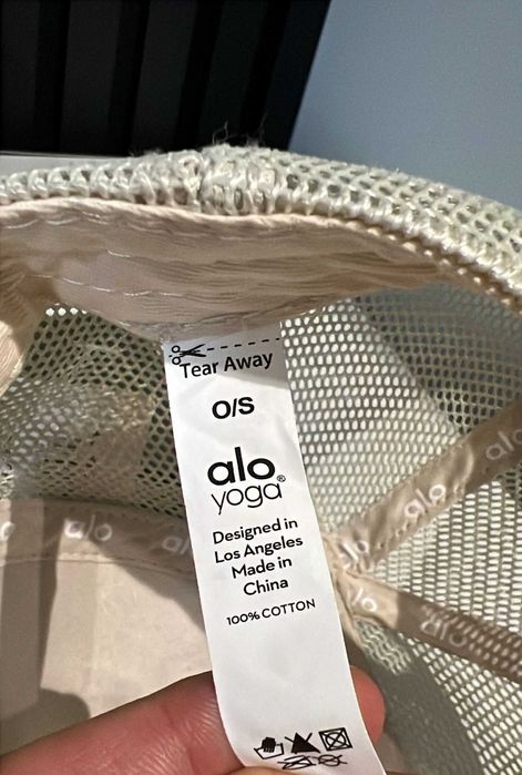 Czapka ALO bezowa nowa