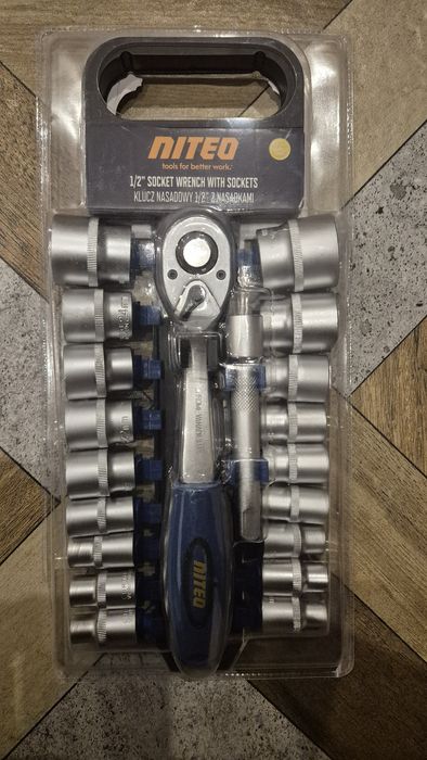 Klucz nasadowy z nasadkami grzechotka Niteo