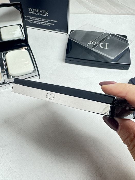 Пудра компактна Dior 0N