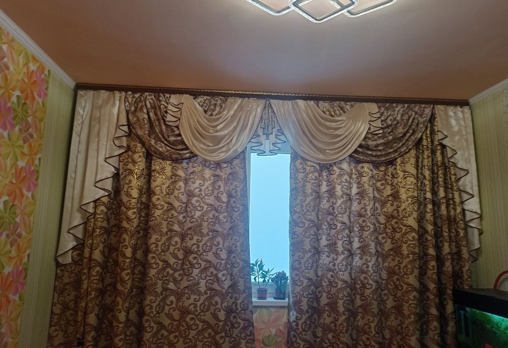 Шторы, ламбрекен 4 метра можно регулировать на уменьшение
