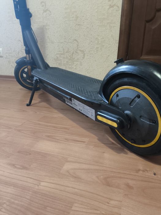 Самокат Ninebot G30 Max Ultra 600W  18Ah