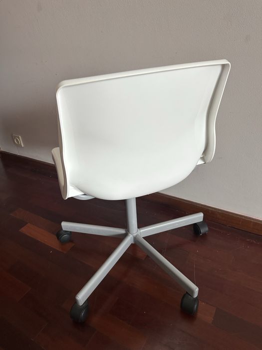 Cadeiras de escritório IKEA SNILLE