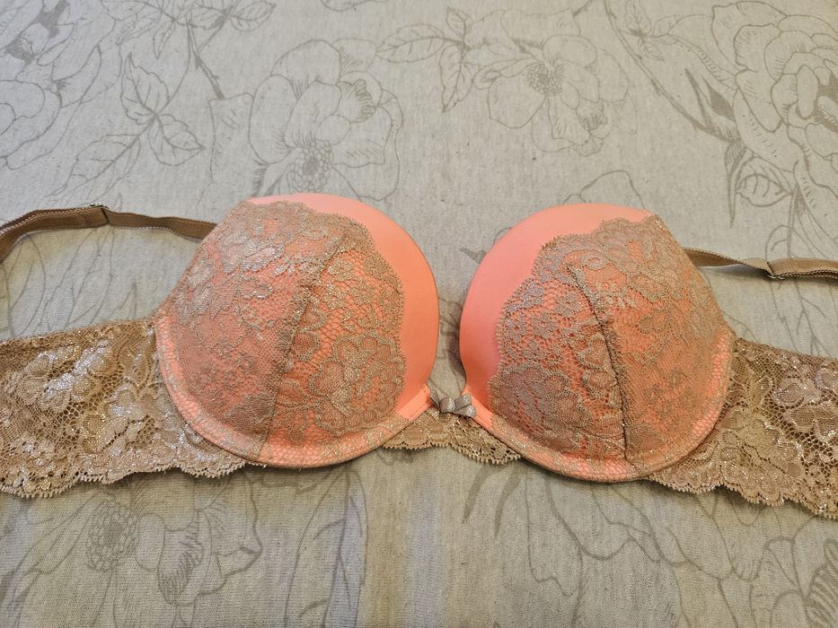 Victoria's Secret 75C biustonosz push-up