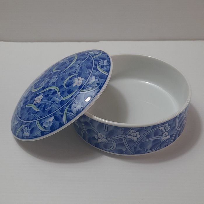 Caixa de porcelana