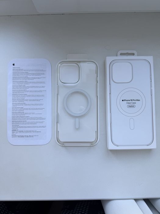 Продам чехол clear case на Iphone 16 pro max ОРИГИНАЛ! Очень хорошее состояние ! Почти как новый!