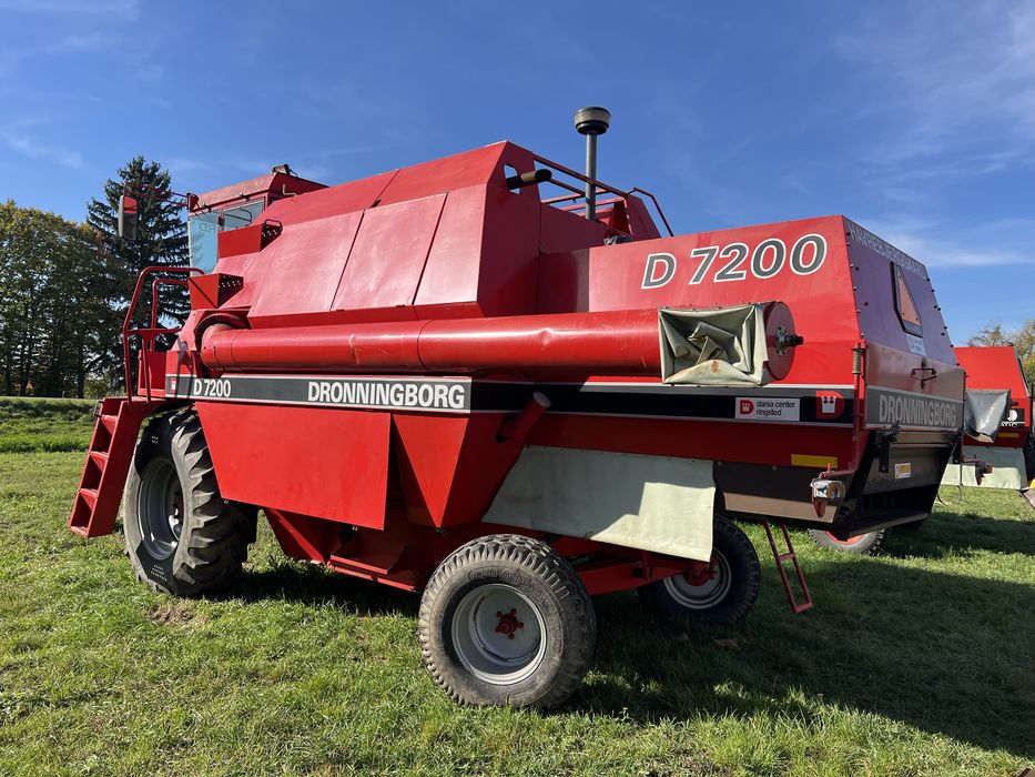 Комбайн зернозбиральний Дронінборг 7200