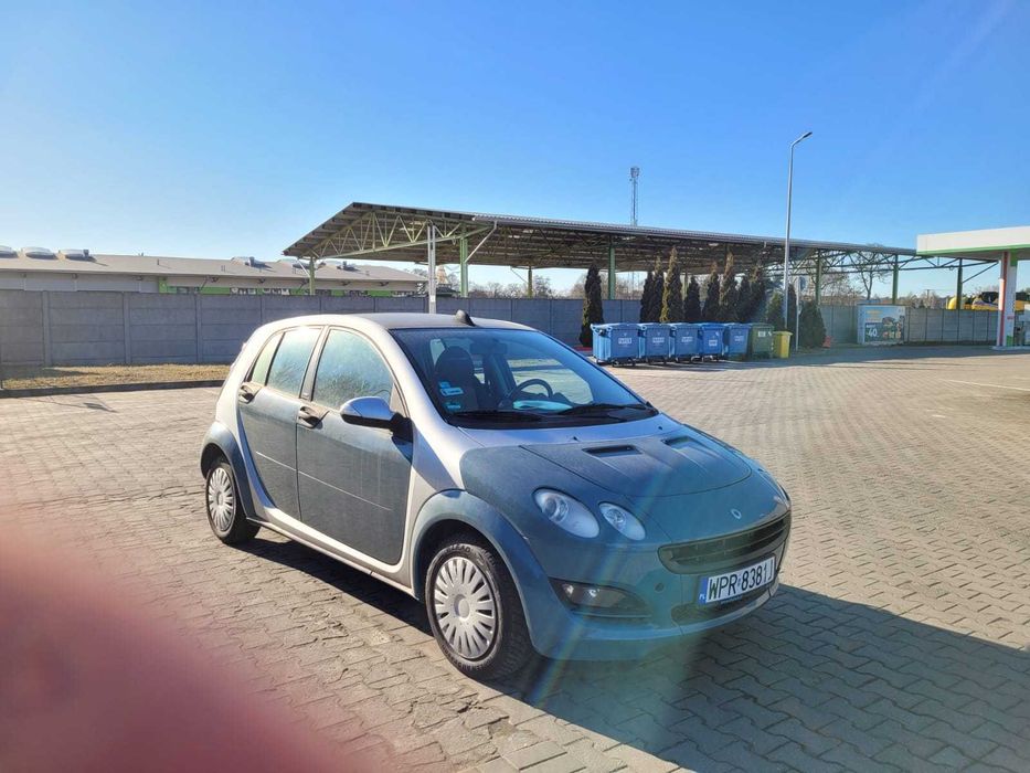 - Smart ForFour -