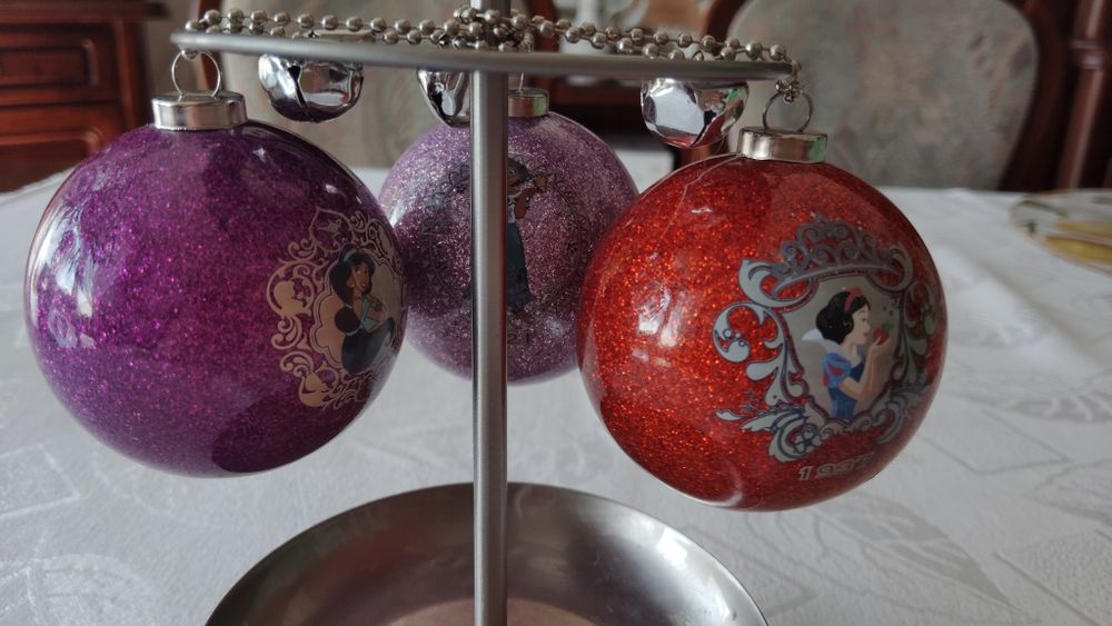 Bombki z postaciami z Disney