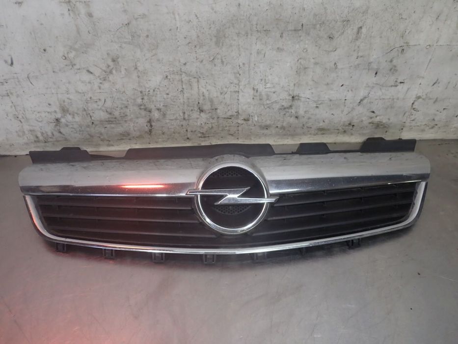 GRILL ATRAPA OPEL ZAFIRA B 13136136
