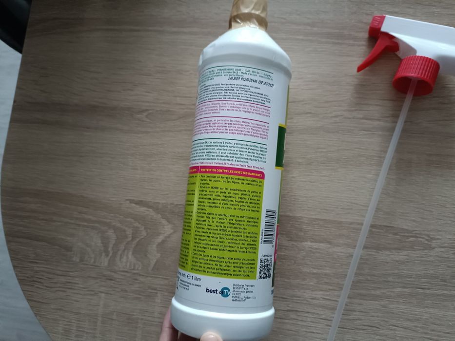 Bariera przeciw owadom W2000 1L nasadka ochronna plus rozpyl