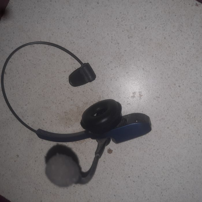 Блютуз        гарнитура