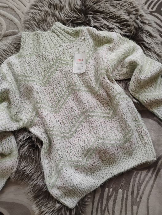 Sweter gruby i ciepły, bluzka damska NOWY