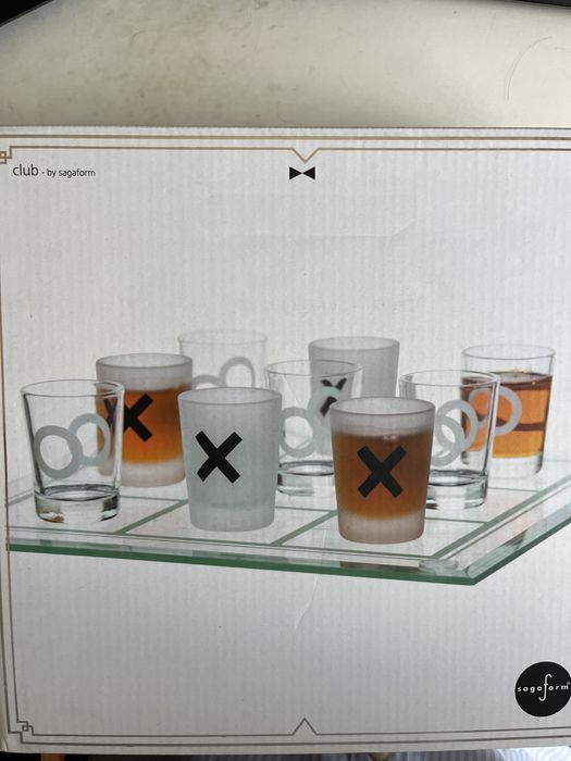 Jogo do Galo - copos de shot