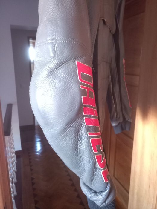 Blusão casaco Dainese 48 em couro cabedal Novo/nunca usado