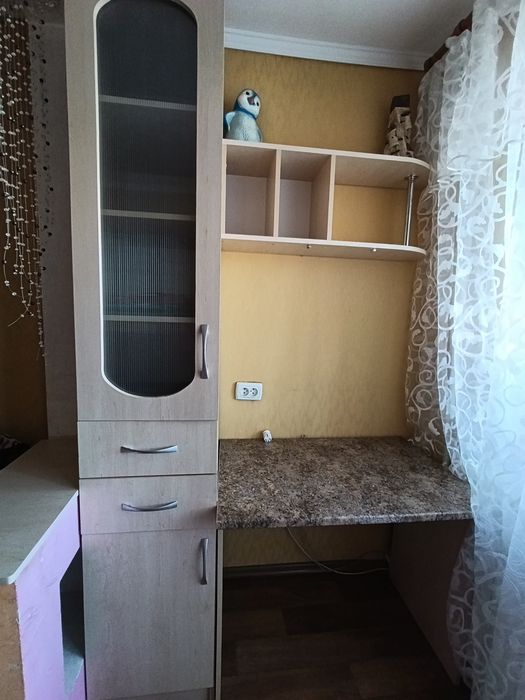 Продам шкільний куточок