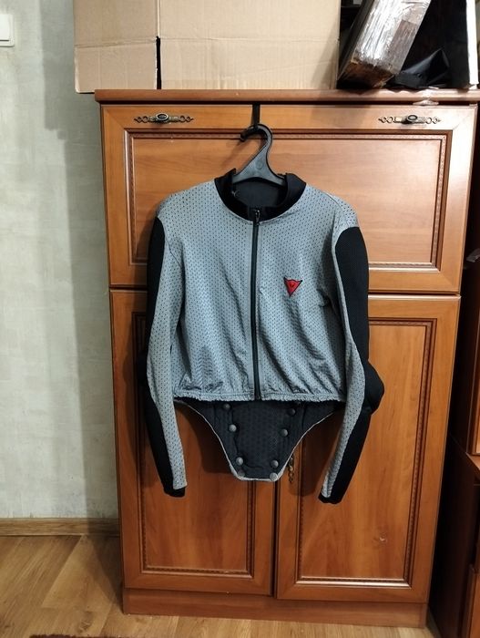 Мото захист,  куртка-черепаха Dainese .