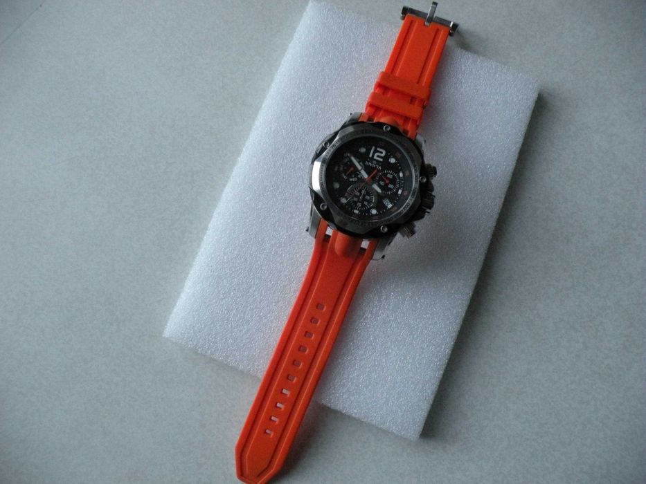 Оригінальний годинник Invicta Speedway 20072 в ідеалі